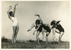 Tanečnice, soubor 3 ks, 30. léta 20. století